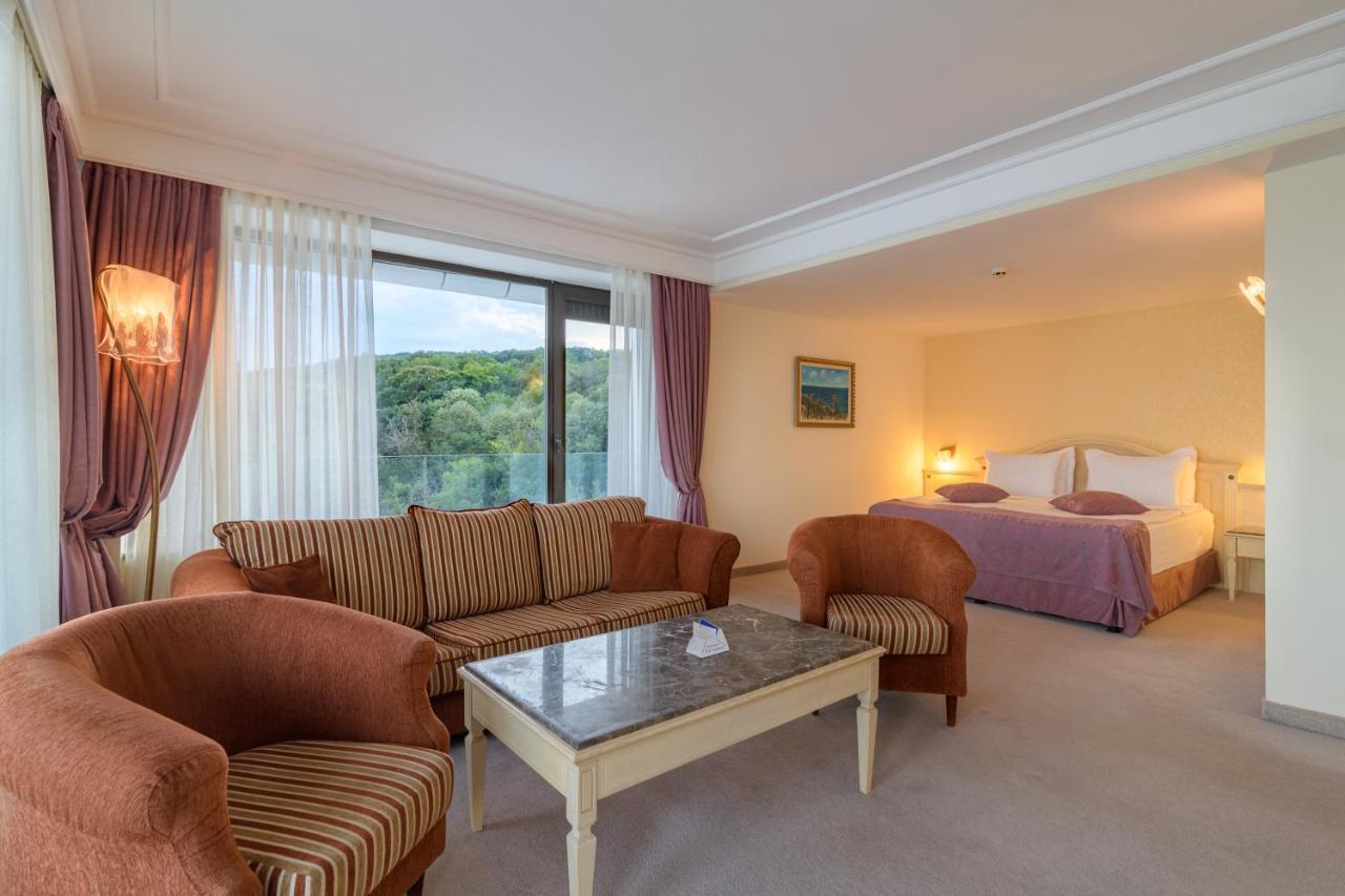 Balneo & Spa Hotel The Palace Άγιος Κωνσταντίνος και Ελένη Εξωτερικό φωτογραφία