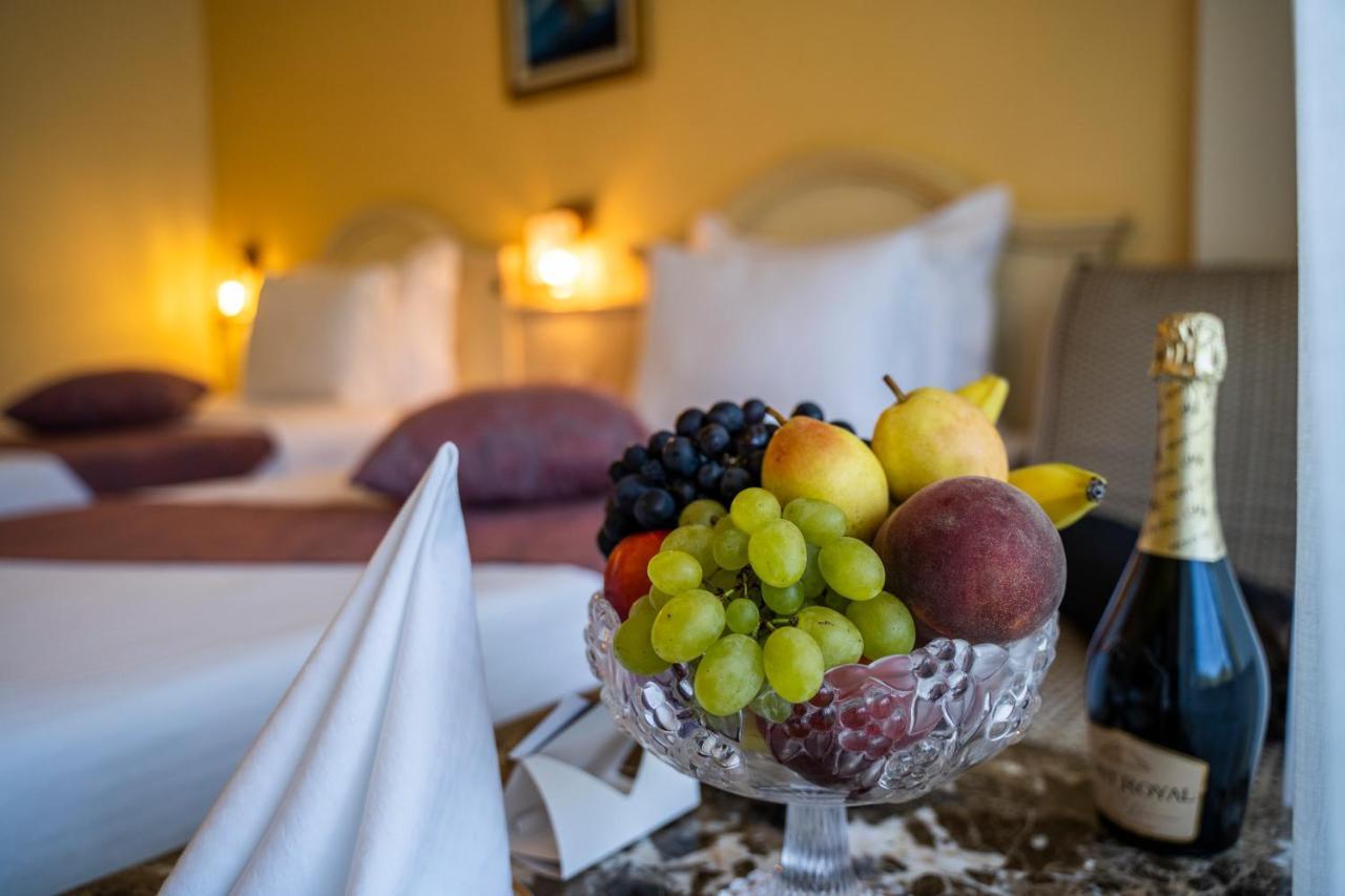 Balneo & Spa Hotel The Palace Άγιος Κωνσταντίνος και Ελένη Εξωτερικό φωτογραφία