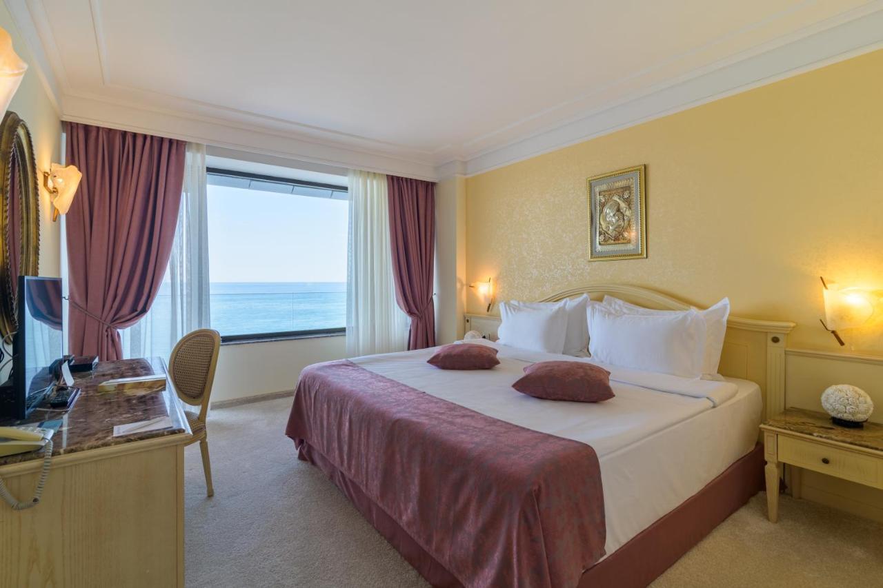 Balneo & Spa Hotel The Palace Άγιος Κωνσταντίνος και Ελένη Εξωτερικό φωτογραφία